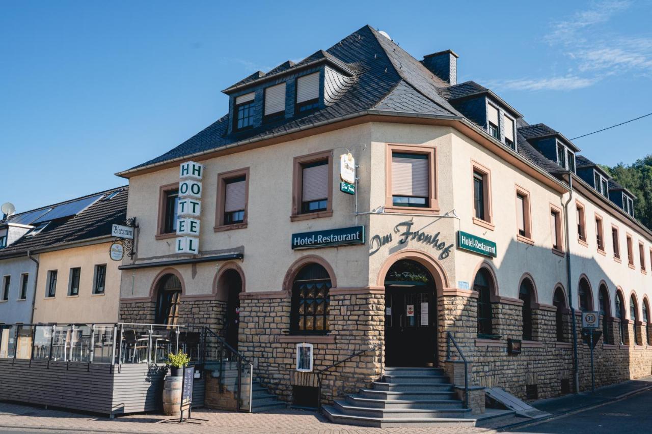 Hotel Fronhof Mettendorf ภายนอก รูปภาพ