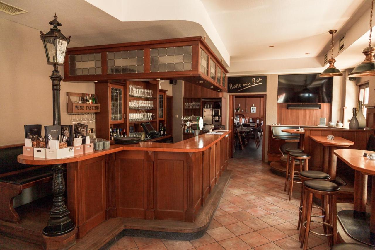 Hotel Fronhof Mettendorf ภายนอก รูปภาพ