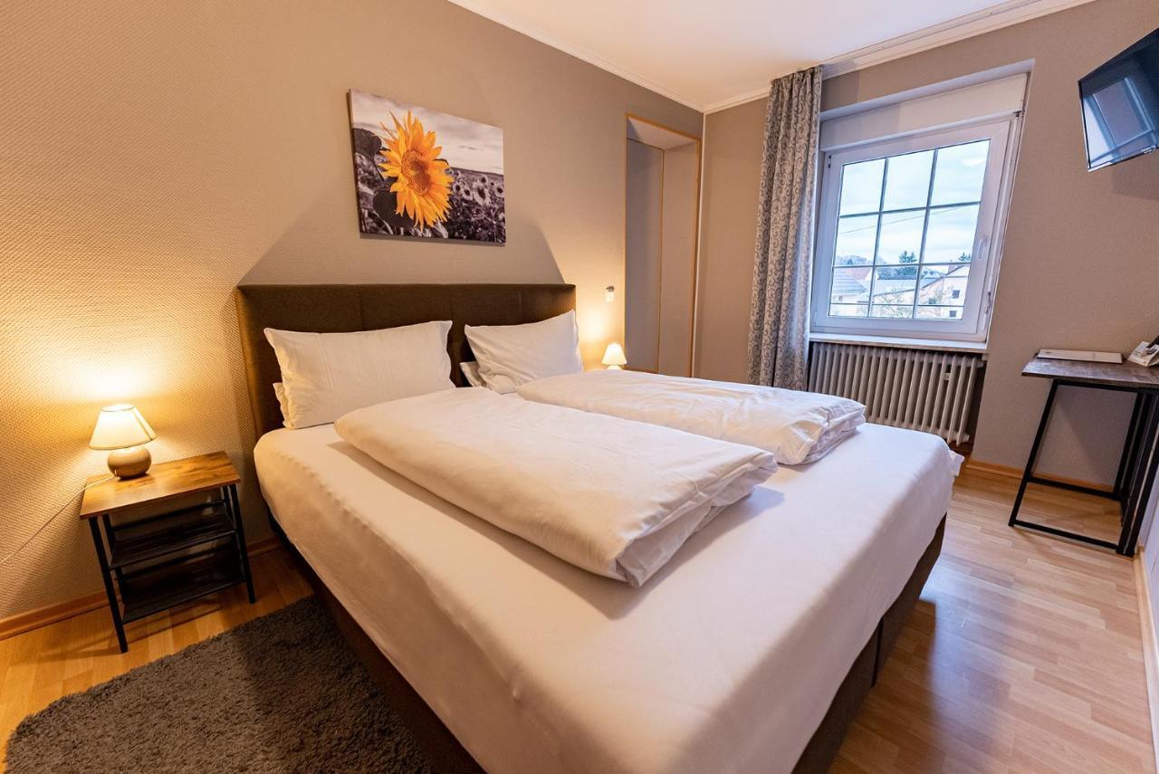 Hotel Fronhof Mettendorf ภายนอก รูปภาพ